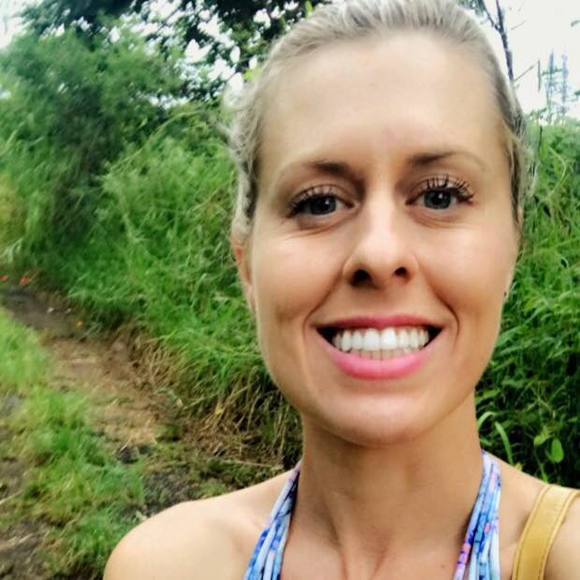 Meet your Posher, Holly - Picture 1 of 1